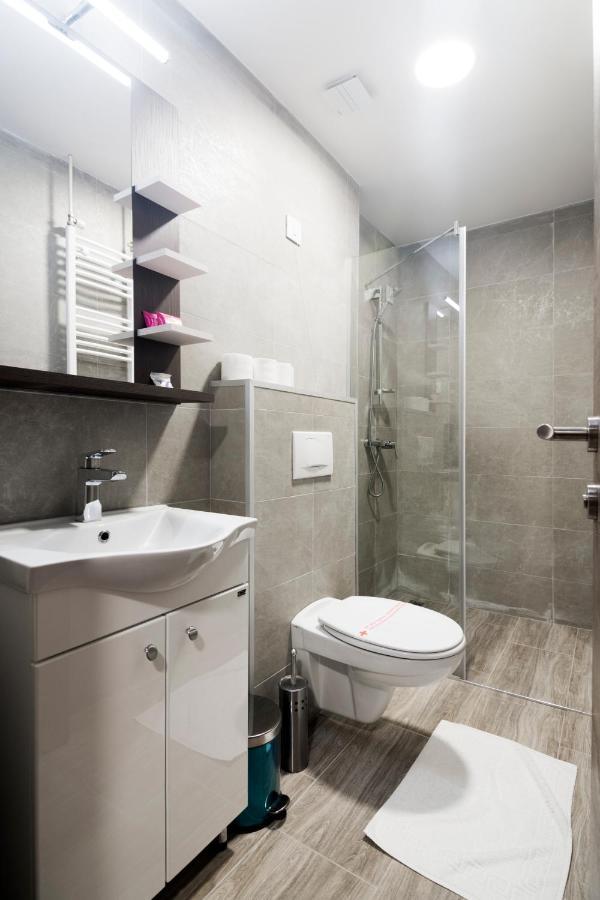 Senta Hotel Royal מראה חיצוני תמונה